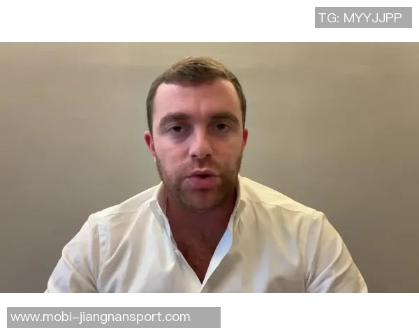 罗马诺透露萨拉赫经纪人将与利物浦洽谈暂无其他正式报价